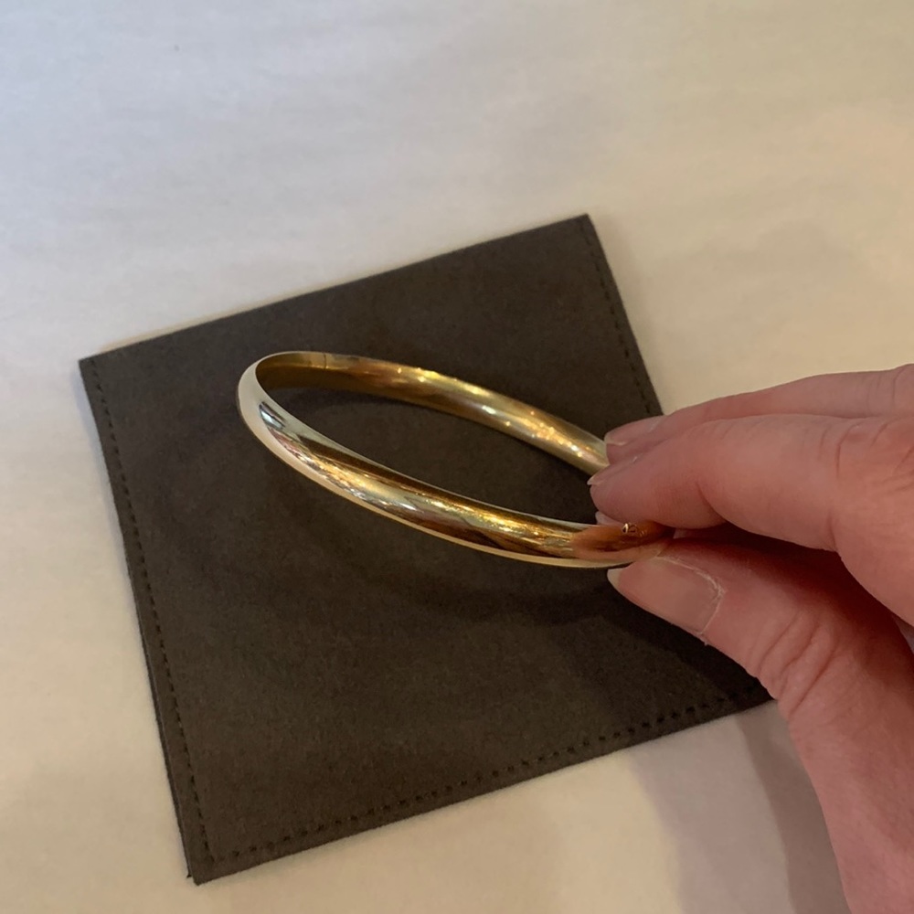 14K Yellow Gold Bangle